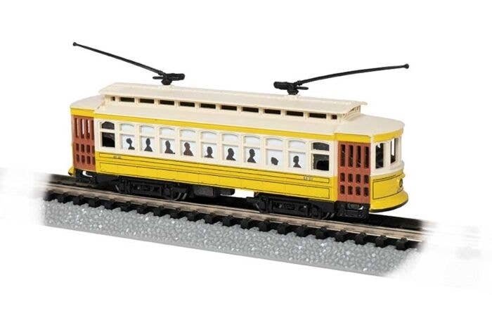 Brill Trolley - Standard DC -- Lowell 4131 (yellow, cream), N, Bachmann Industries 61088