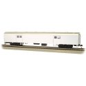 72′ Smooth-Side Baggage - Ready to Run -- Painted, Unlettered (aluminum), HO, Bachmann Industries 14405