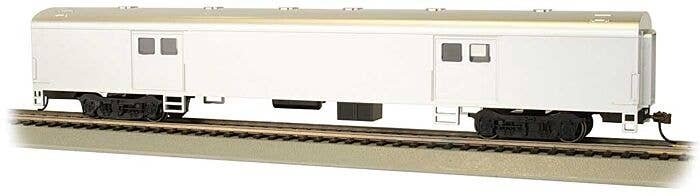 72′ Smooth-Side Baggage - Ready to Run -- Painted, Unlettered (aluminum), HO, Bachmann Industries 14405