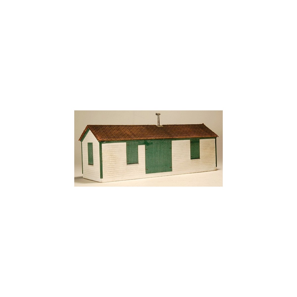 Shim Shed -- Kit - 4-9/16 x 1-9/16 x 2-1/16′ 11.6 x 4 x 5.2cm, HO, GCLaser 1297