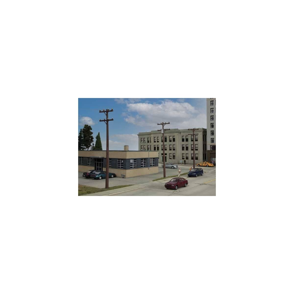 Electric Utility Pole Set -- Kit pkg(24), HO, Walthers SceneMaster 4120