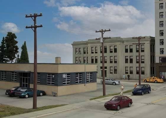 Electric Utility Pole Set -- Kit pkg(24), HO, Walthers SceneMaster 4120