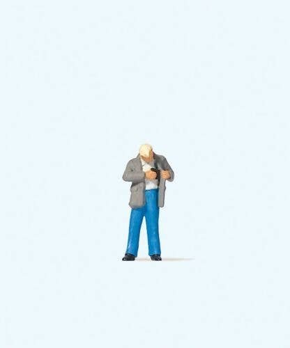 Man Paying, HO, Preiser Kg 28195