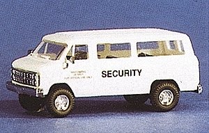 Military - United States Navy (Modern) - Light Trucks -- Chevrolet Personnel Van - Naval Cons, HO, Trident Miniatures 90112