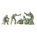 Military - Former German Army WWII - Unpainted Figures -- Fighting Mortar Crew, HO, Preiser Kg 16541