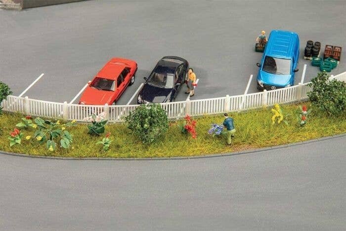 Flower Garden -- 18 Blooming Flowers, HO, Faller Gmbh 181293