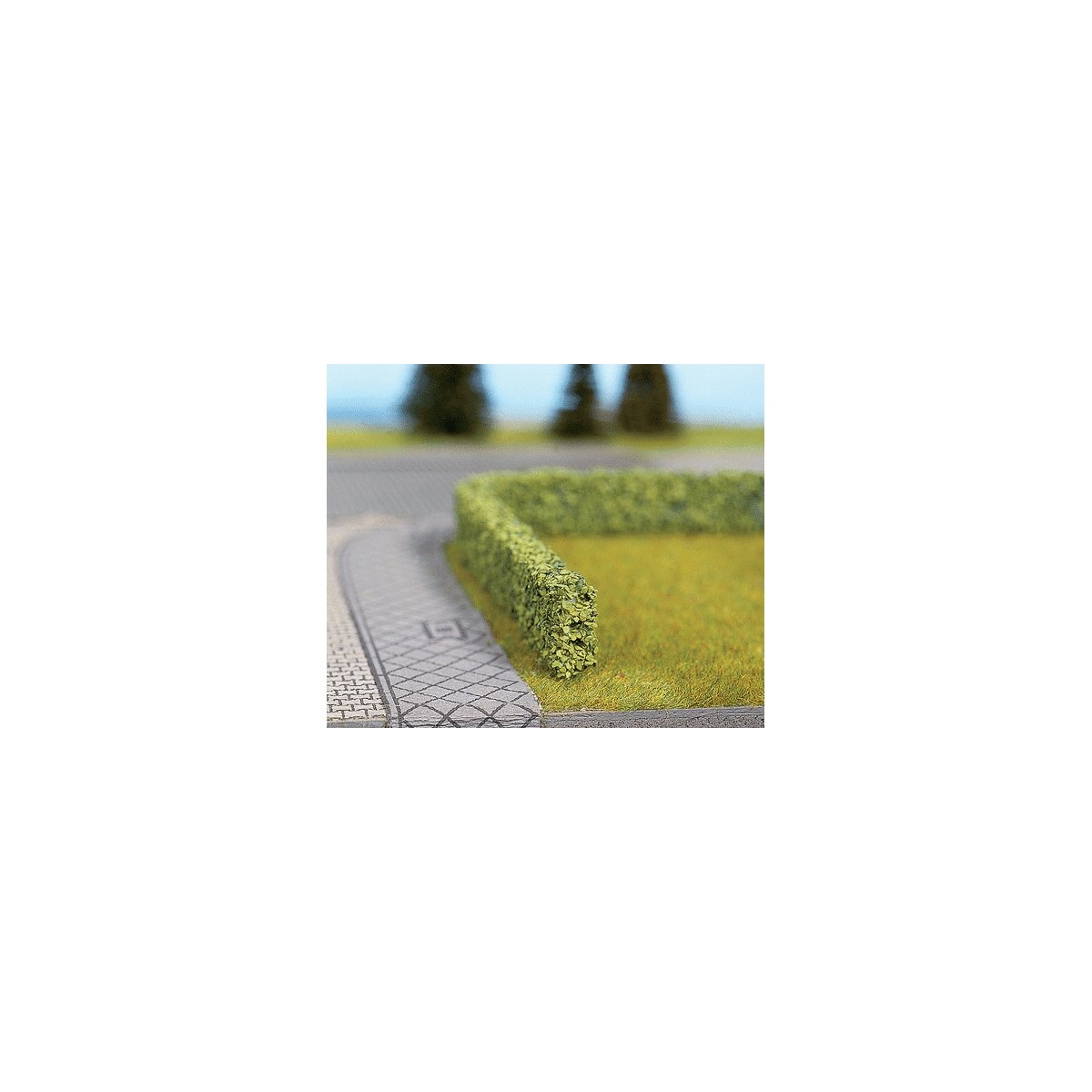 Hedges - 19-5/8` 50cm Long -- Light Green - 5/8 x 3/8` 1.5 x .8cm pkg(2), All Scales, Noch Gmbh & Co 21512