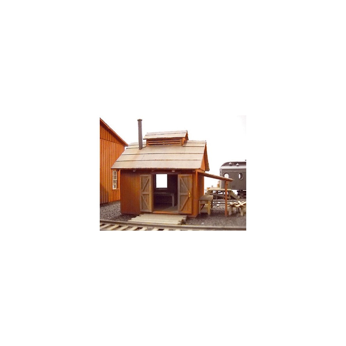 McCabe Blacksmith Shop -- Kit - 3-1/2 x 2-2/5′ 8.9 x 6.1cm, HO, B.T.S. 27492
