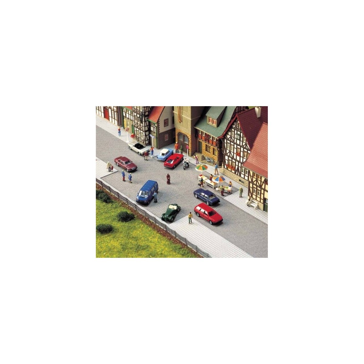 Old Town Cobblestone Flexible Self-Adhesive Paved Area -- 7-7/8 x 6-5/16′ 20 x 16cm, N, Busch Gmbh & Co Kg 8132