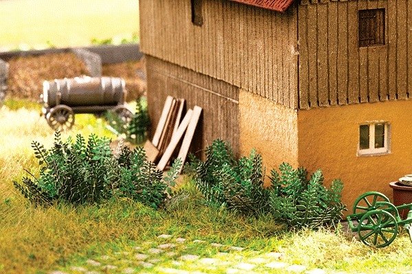 Stinging Nettle - Laser-Cut Minis(R) -- Makes 10 Plants, HO, Noch Gmbh & Co 14138