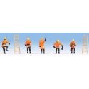 Firefighters w/Ladders -- 5 Figures (orange coats) & 2 Ladders, HO, Noch Gmbh & Co 15022