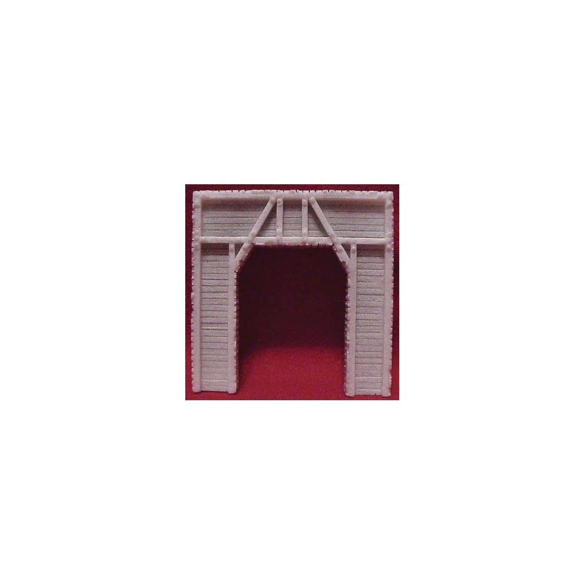 Tunnel Portal - Single Track -- Timber 4-1/4 x 4′ 11 x 10.5cm, HO, Pre-Size Model Specialities 101