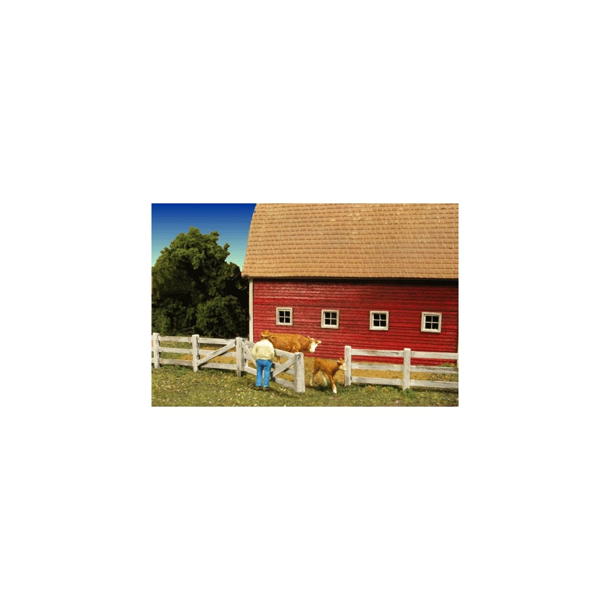 Barn Yard Fence - Kit -- Scale 170′ 51.8m, HO, Monroe Models 2310