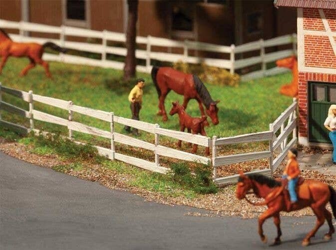Paddock Fence -- Kit - 52-13/16′ 134.1cm total (white), HO, Faller Gmbh 180416