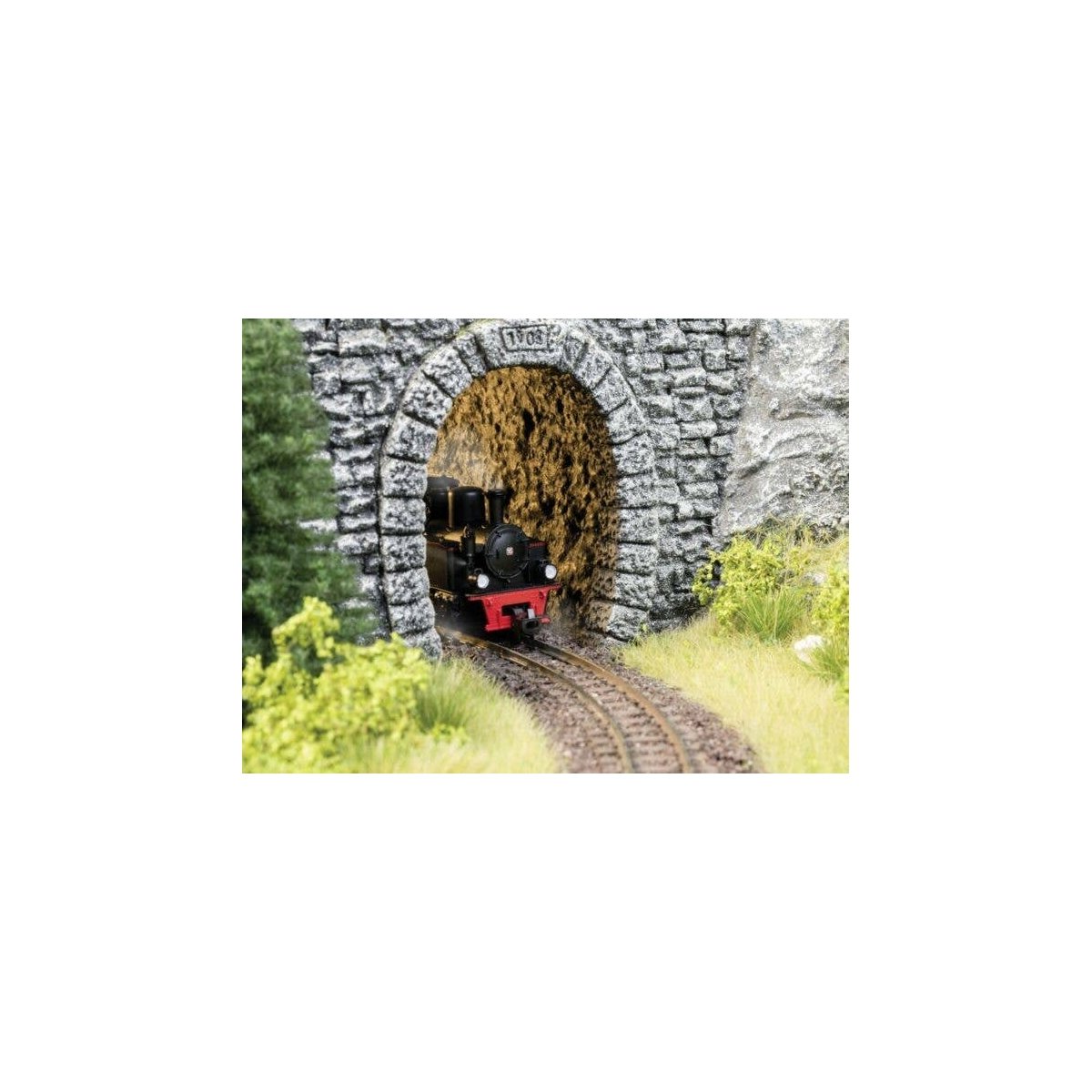 Straight Rock Interior Tunnel Liner -- 2 Pieces, 3-3/4′ 9.5cm Long, HO, Noch Gmbh & Co 58032