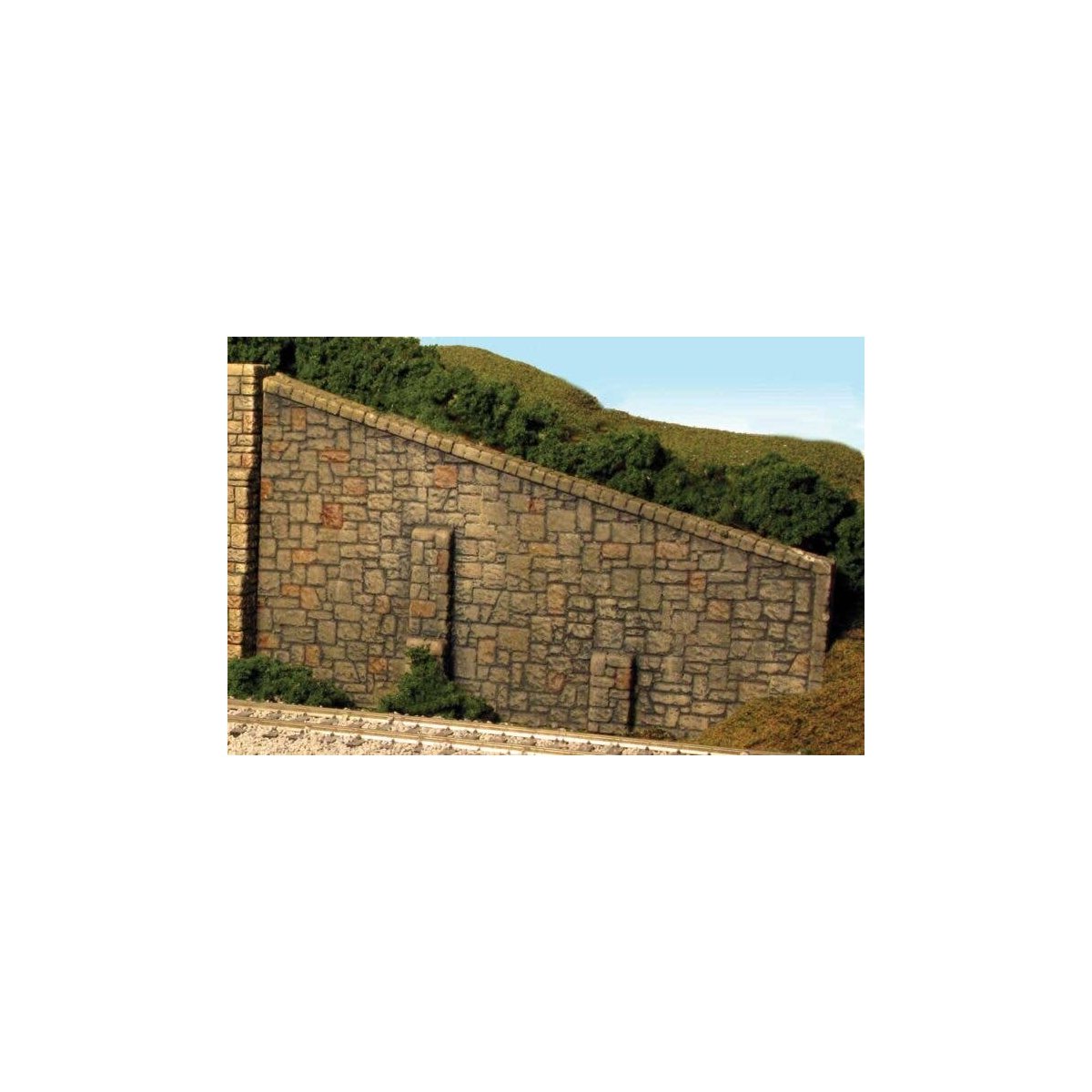 Bridge Abutment Wing Walls -- Random Stone pkg(2), HO, Monroe Models 105