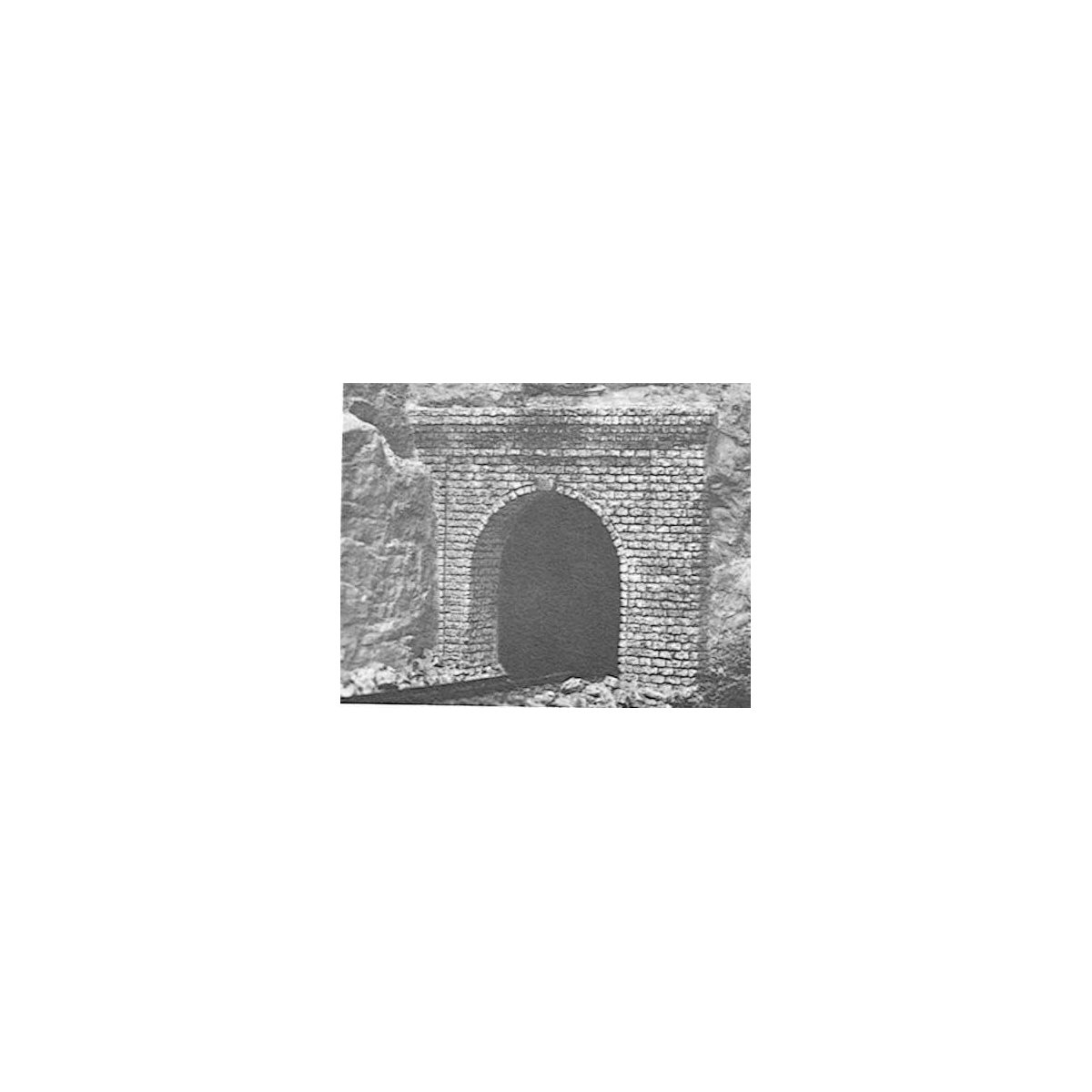 Single-Track Tunnel Portal -- Cut Stone, N, Monroe Models 210