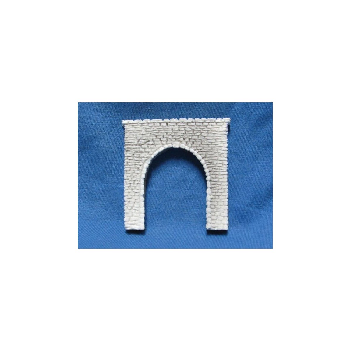 Single Track Tunnel Portal -- Random Stone - 2-5/8 x 2-1/2′ 6.5 x 6.2cm, N, Pre-Size Model Specialities 203