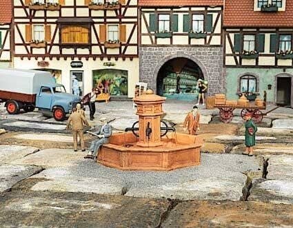 Market Fountain - Kit, G, Pola 333154
