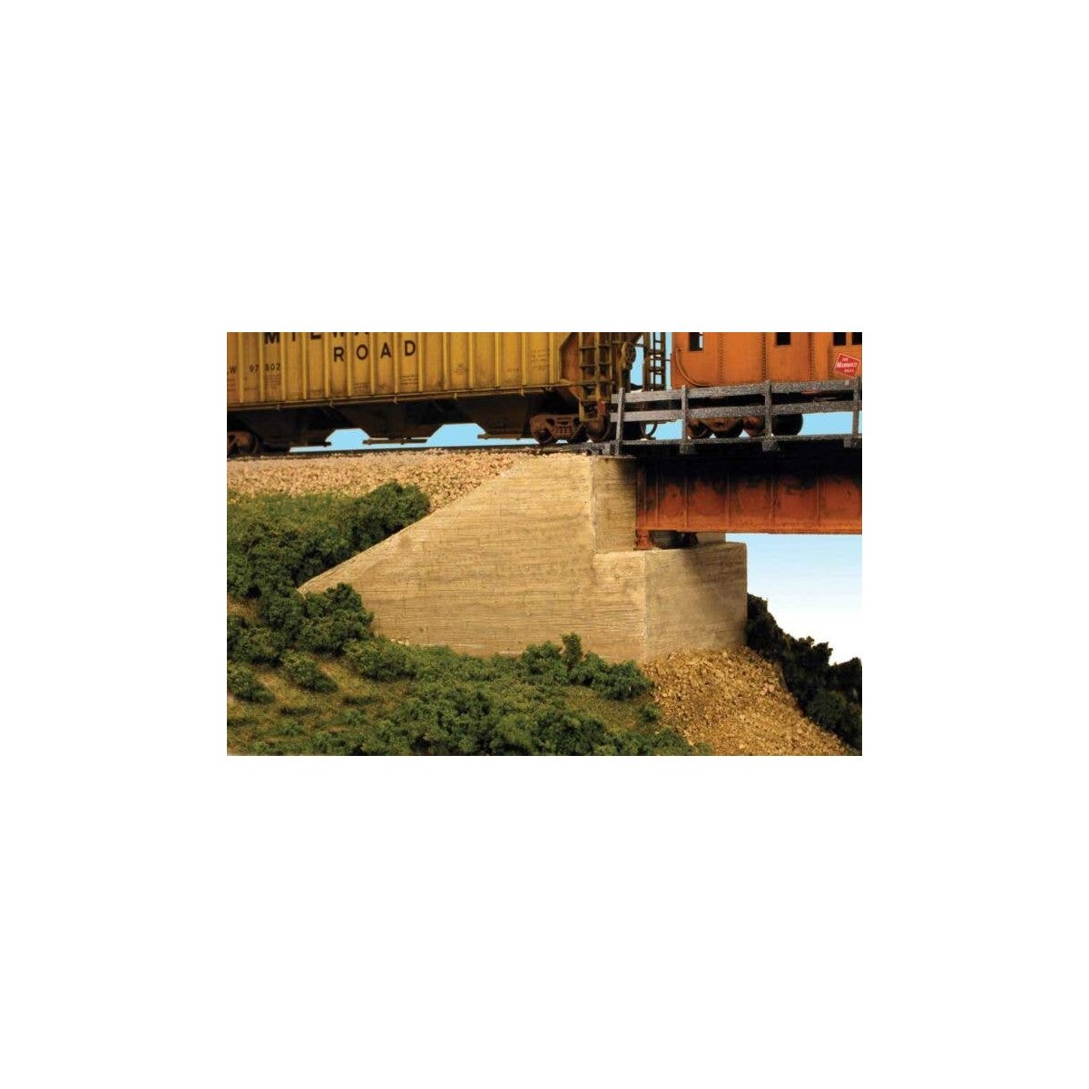 Bridge Abutment - Kit 1 Pair -- Fits Micro-Engineering Deck Girder Bridge, HO, Monroe Models 556