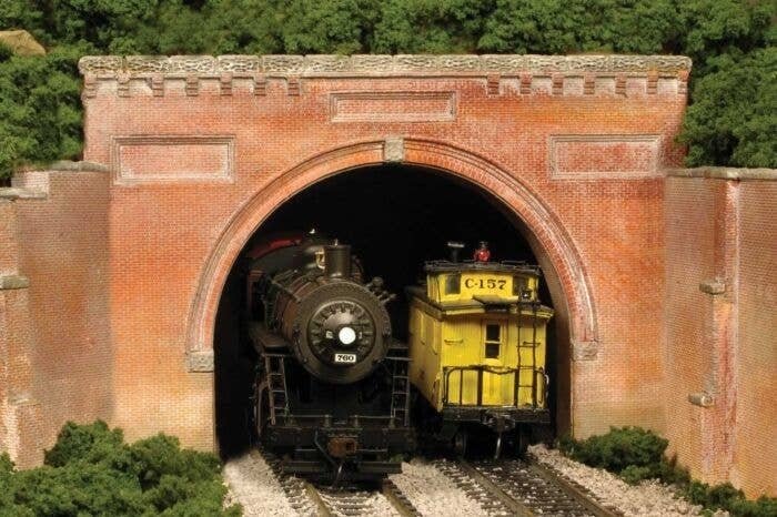 Double-Track Tunnel Portal -- Baltimore & Ohio-Style, HO, Monroe Models 151