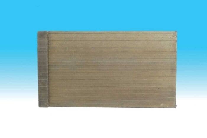 Retaining Wall -- Board-Formed Poured Concrete 1-3/4 x 4′ pkg(4), HO, Monroe Models 127