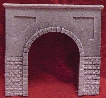 Tunnel Portal - Single Track -- Cut Stone - 4-3/4 x 5′ 11.5 x 12.5cm, HO, Pre-Size Model Specialities 105
