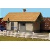 Straight Picket Fence - Kit -- 170` Scale, 23-1/2` 59.7cm, HO, Monroe Models 2307
