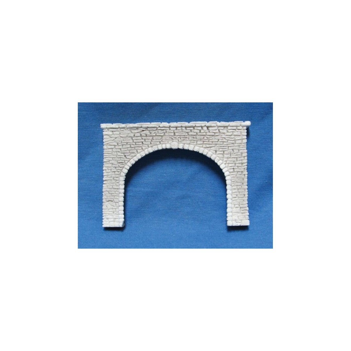 Double Track Tunnel Portal -- Random Stone - 2-3/4 x 3-3/4′ 6.9 x 9.4cm, N, Pre-Size Model Specialities 204