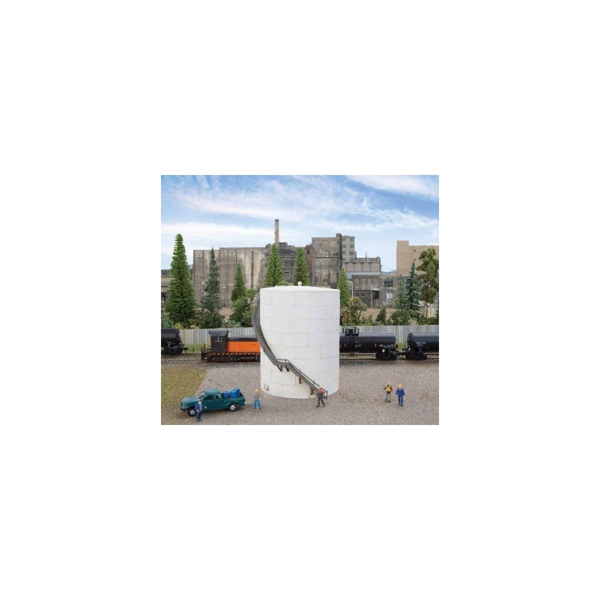 Oil Storage Tank -- Kit - 2-1/8` 5.3cm Diameter, 2-3/4` 6.9cm Tall, N, Walthers Cornerstone 3893