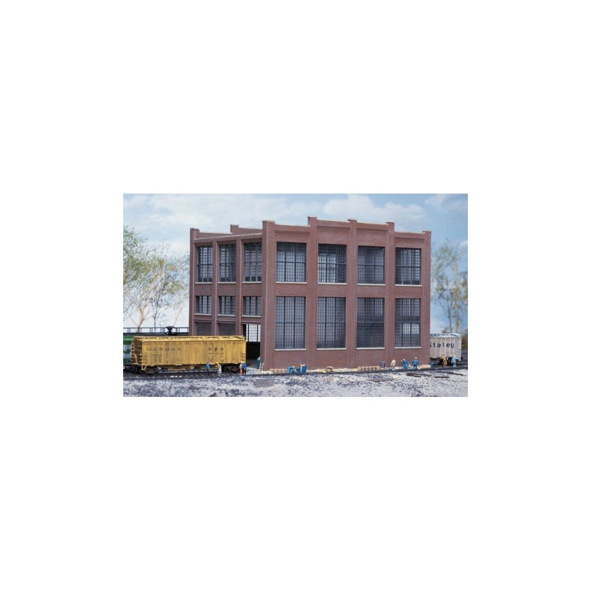 Backshop -- Kit - 7 x 5-1/4 x 5-1/4′ 17.7 x 13.3 x 13.3cm, N, Walthers Cornerstone 3227