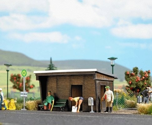 Wood Bus Shelter -- Kit - 2-5/16 x 1-3/4 x 1-3/8′ 5.9 x 4.4 x 3.5cm, HO, Busch Gmbh & Co Kg 1458