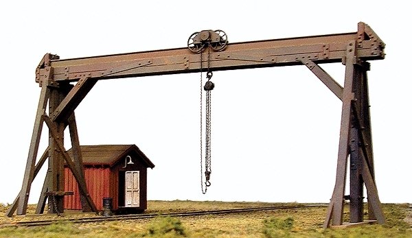McCabe Timber Gantry -- Kit - 4-7/8 x 8-15/16′ 12.4 x 22.7cm, HO, B.T.S. 27491
