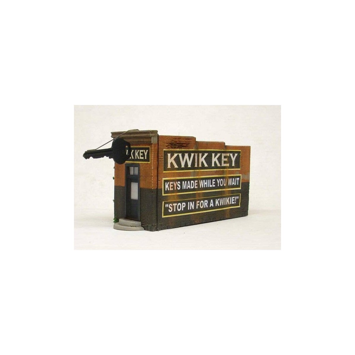 Kwik Key -- Cast-Hydrocal Kit - 1-1/2 x 4′ 3.8 x 10.2cm, HO, Downtown Deco 1076