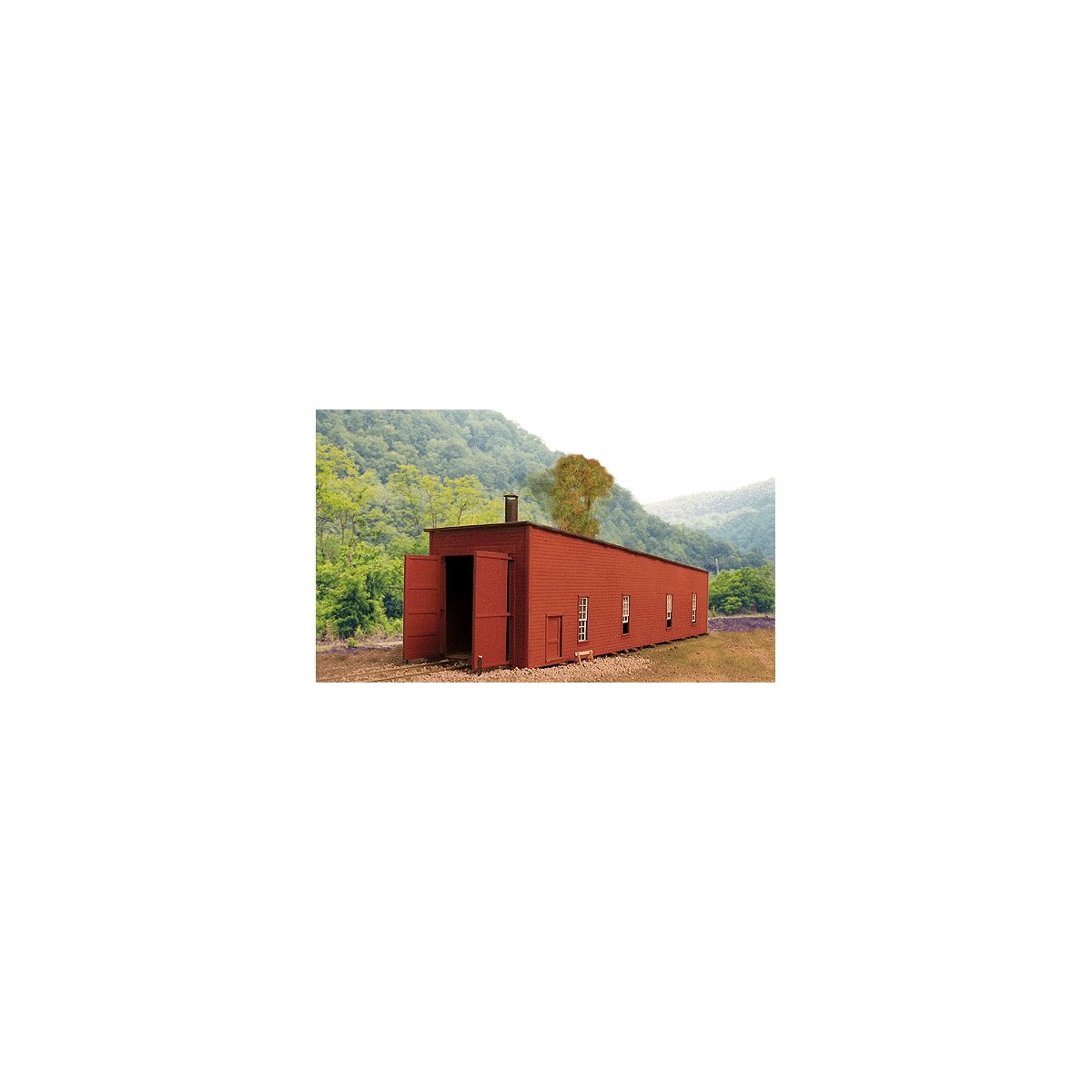 Single-Stall Switcher Shed -- 2-13/16 x 9-5/8′ 7.1 x 24.4cm, HO, B.T.S. 27502