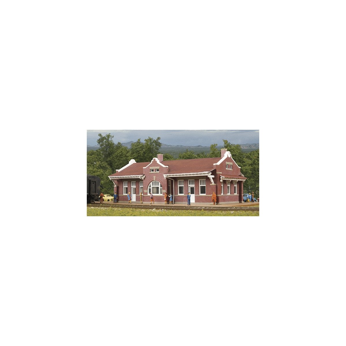 Santa Fe-Style Brick Depot -- Kit - 6-3/4 x 3-7/8 x 2-1/4′ 17.1 x 9.8 x 5.7cm, N, Walthers Cornerstone 3803