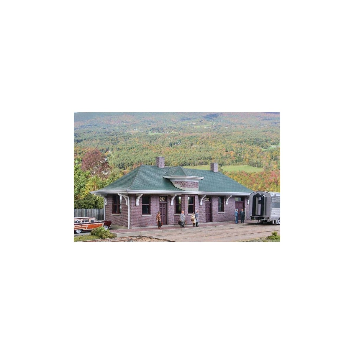 Pella Depot -- Kit - 12 x 5 x 3-1/2′ 30 x 12.7 x 8.8cm, HO, Walthers Cornerstone 4054