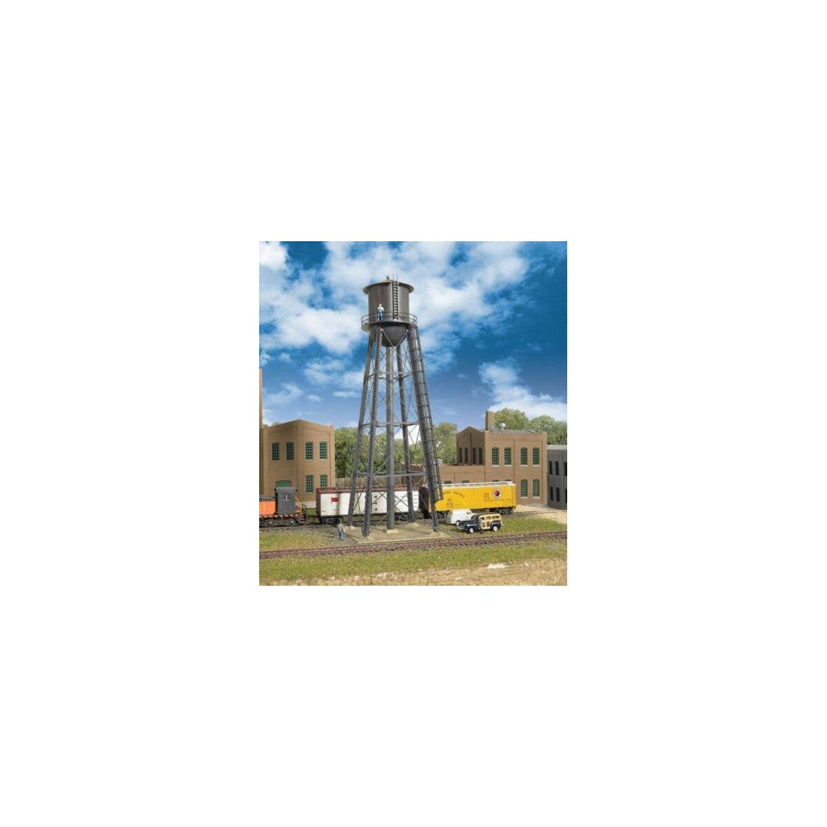 City Water Tower -- Kit - 2-3/8 x 2-3/8 x 7′ 6 x 6 x 17.7cm, N, Walthers Cornerstone 3815