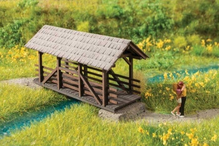 Covered Pedestrian Bridge - Laser-Cut Minis -- Laser-Cut Kit - 3-1/8 x 1-3/8 x 1-1/2′ 7.9 x 3.5 x, HO, Noch Gmbh & Co 14372