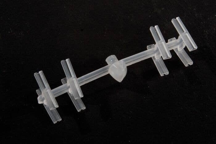 Code 83 or 100 Insulated Rail Joiners -- pkg(24), HO, WalthersTrack 83104