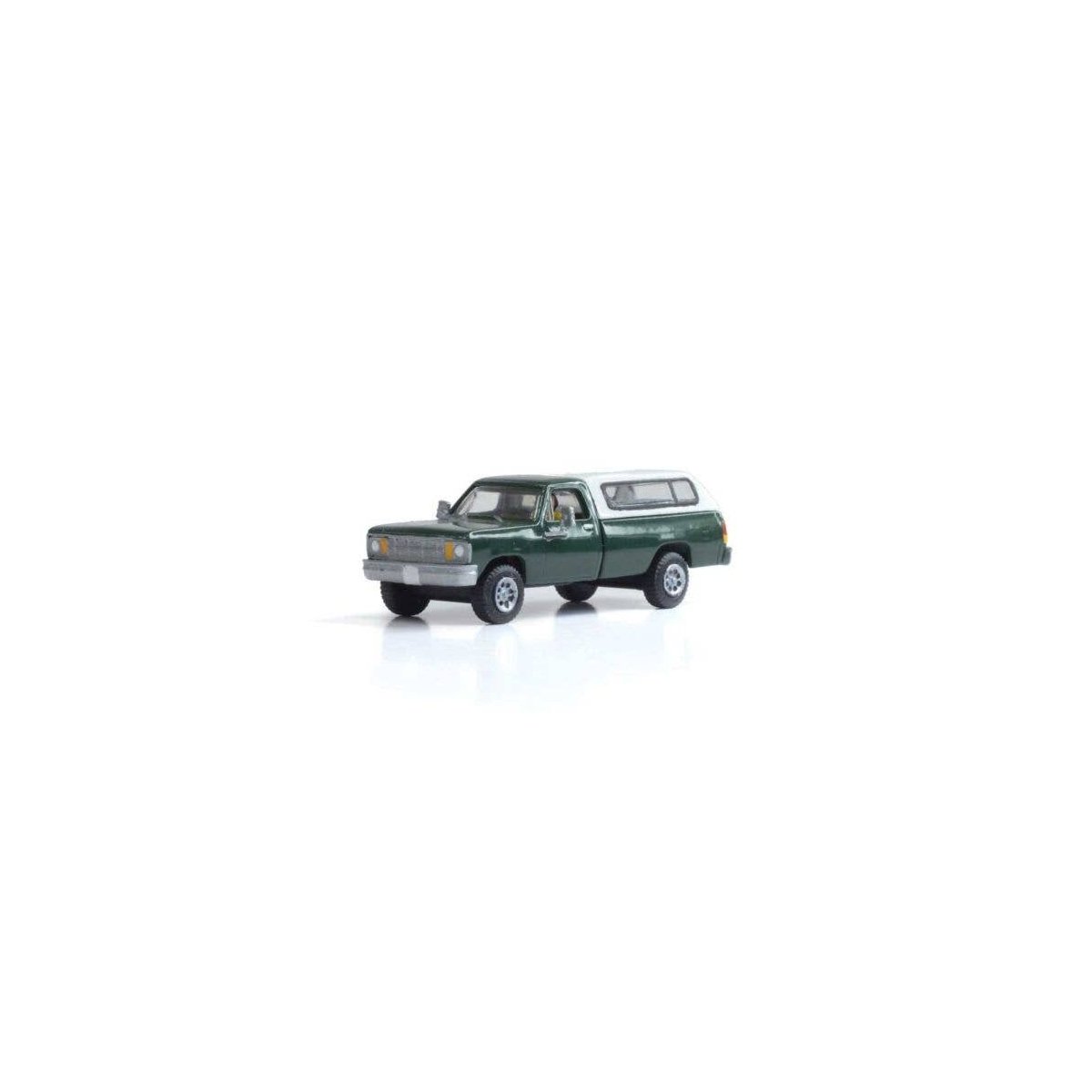 Modern Era Vehicles -- Camper Shell Truck (green, white), HO, Woodland Scenics 5364