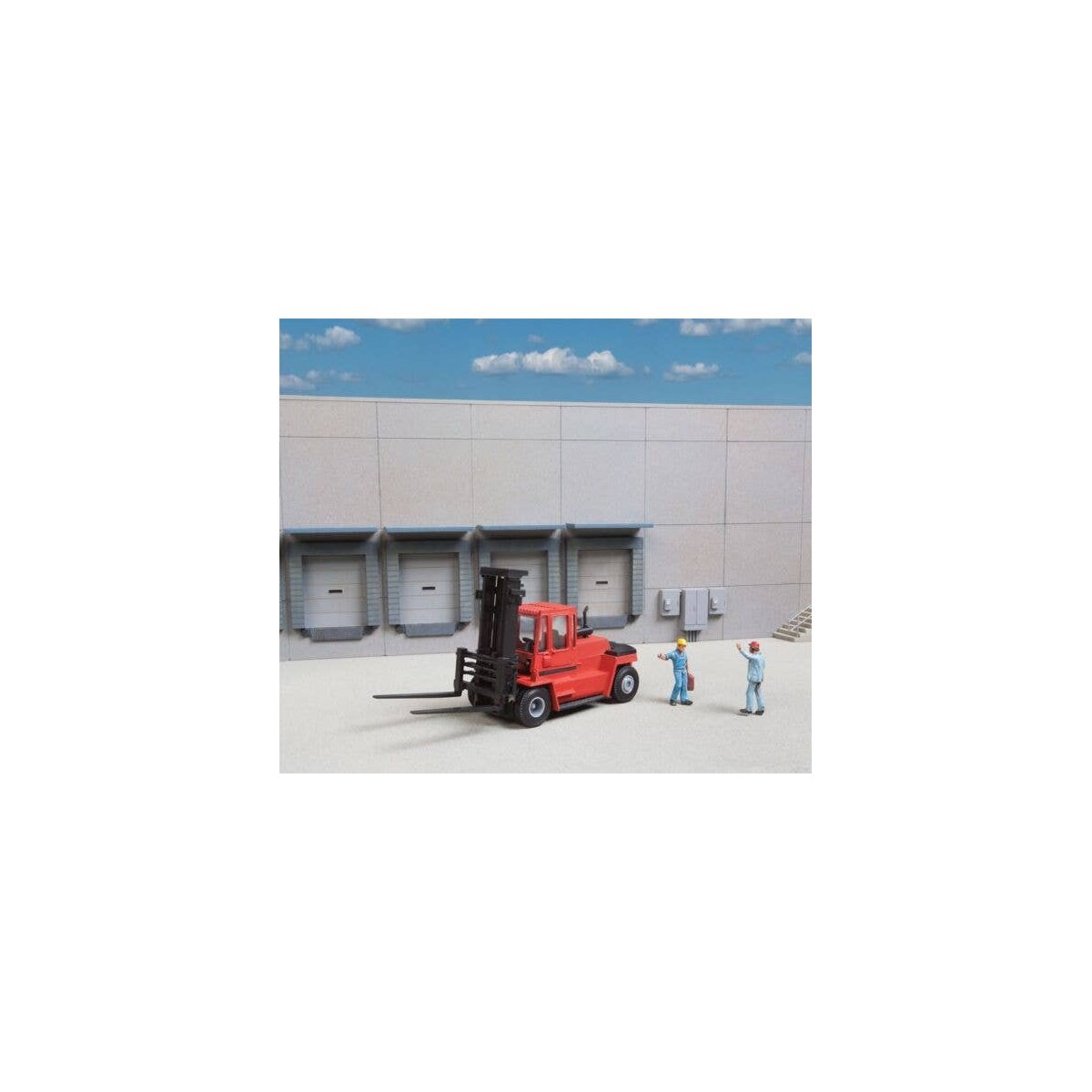 Heavy Forklift -- Kit, HO, Walthers SceneMaster 11012