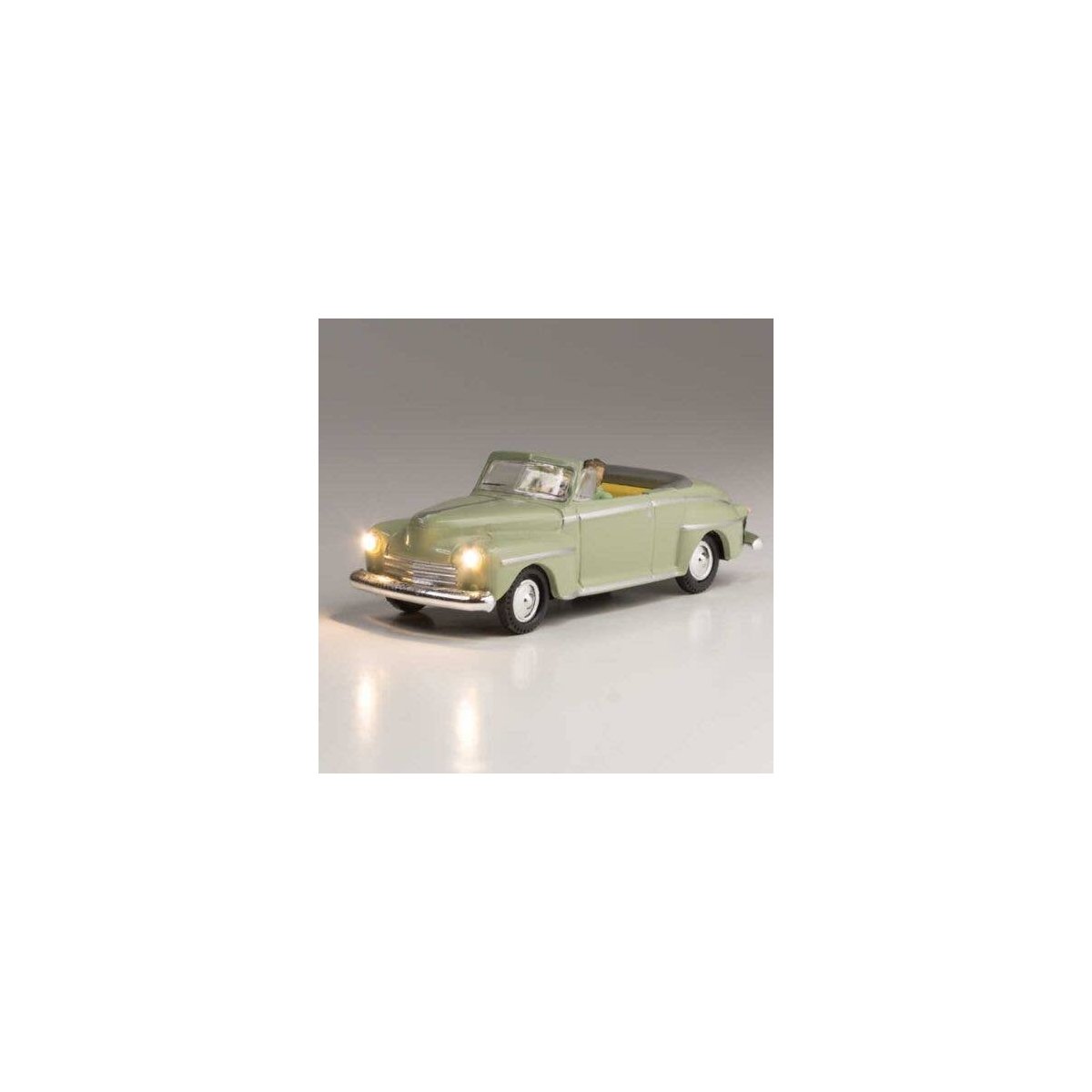 Cool Convertible - Just Plug(R) Lighted Vehicle -- Light Green, HO, Woodland Scenics 5594