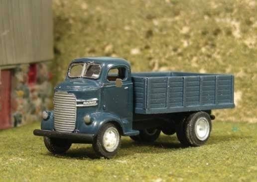 1940-1947 Dodge Cab-Over-Engine (COE) Grain Truck - Kit -- Undecorated Resin Kit, HO, Sylvan Scale Models V387