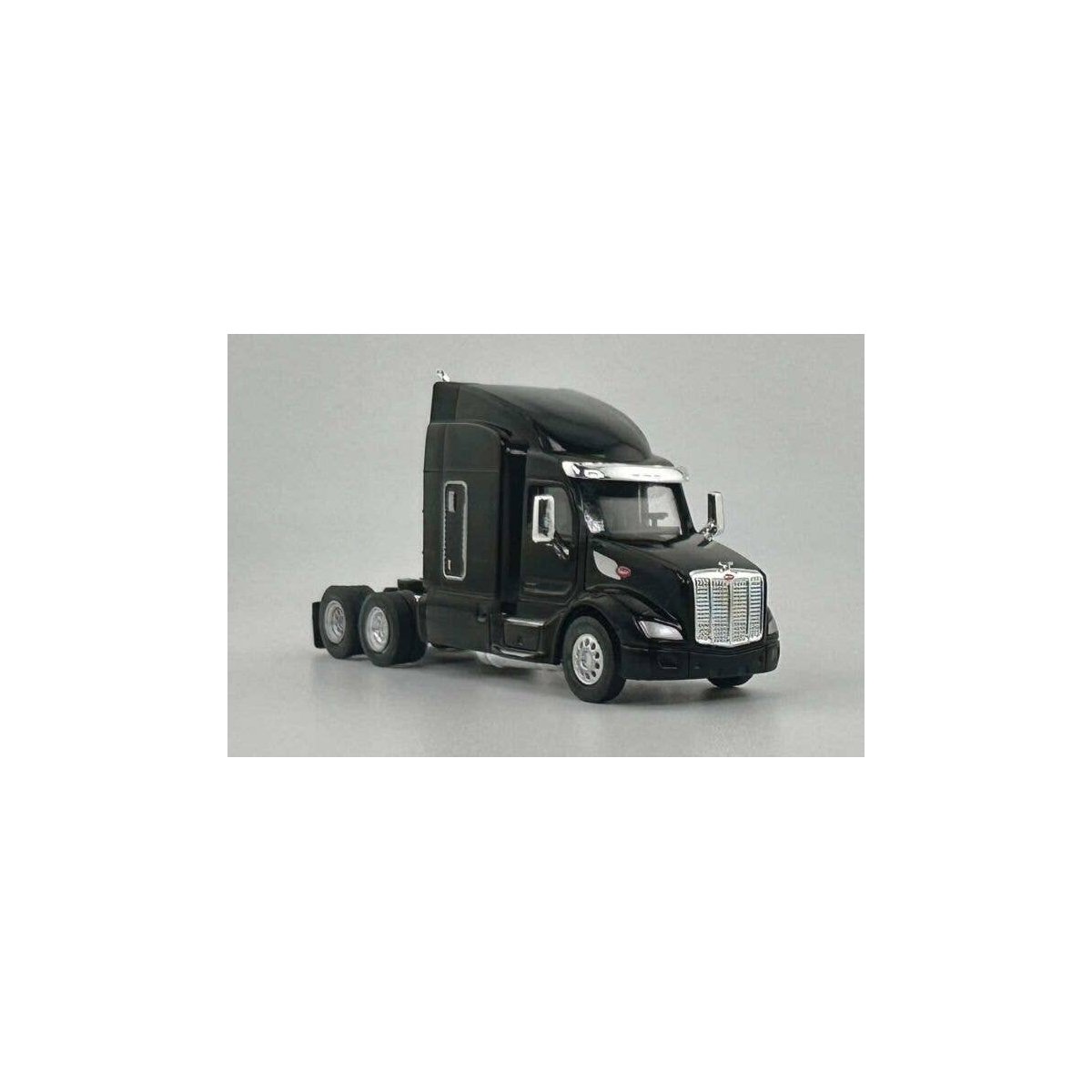 Peterbilt 579 Sleeper-Cab Semi Tractor - Assembled -- Black, HO, HO Logistics Replicas 57909