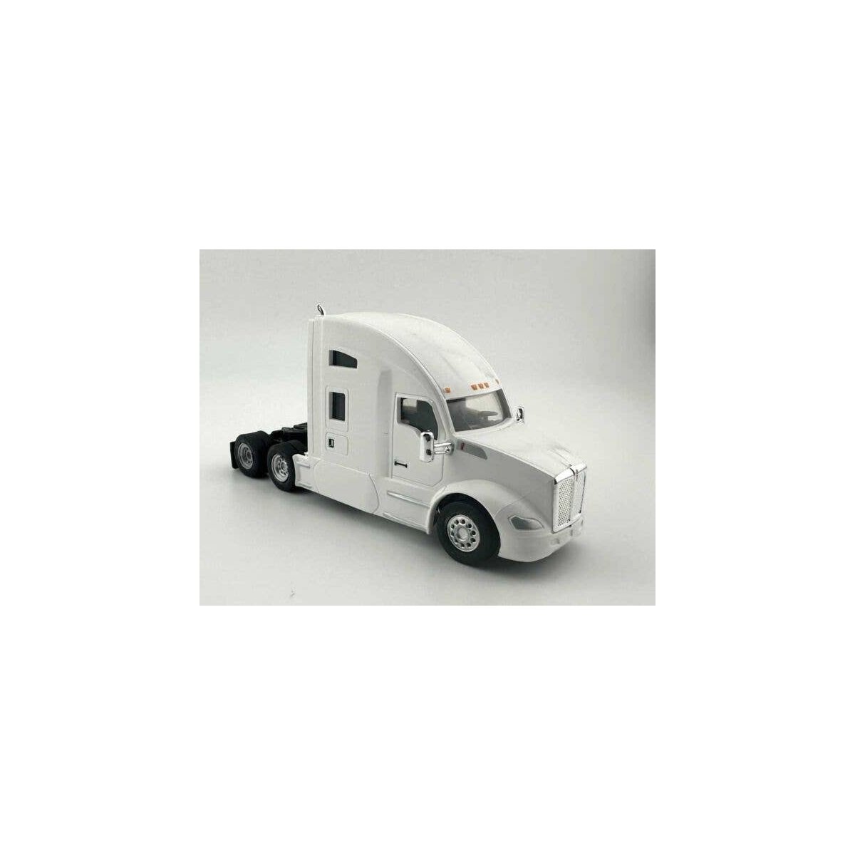 Kenworth T-680 Sleeper-Cab Semi Tractor - Assembled -- White, HO, HO Logistics Replicas 68007
