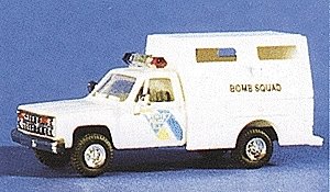Chevrolet 1-Ton Personnel Van - Emergency - Police Vehicles -- New Jersey State Police - Tech, HO, Trident Miniatures 90188