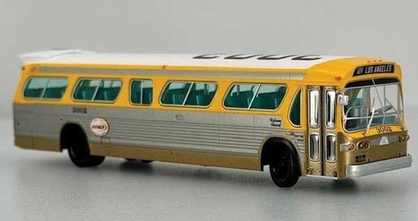 GM SDH-5307 New Look Suburban Bus - Lighted - Assembled -- New York MTA 01122 (silver, white, b, HO, Iconic Replicas 753166