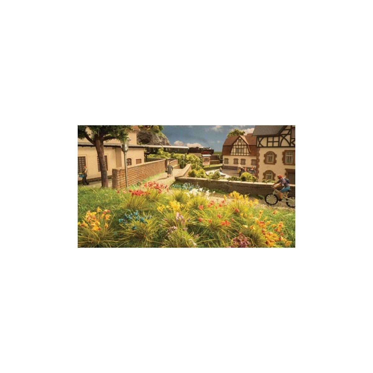 Assorted Flowers pkg(250) -- In Green, Yellow, Blue, White Includes Heather, Cornflowers, Lavender, HO, Noch Gmbh & Co 6805