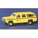 Chevrolet Suburban - Taxis -- Yellow Cab (yellow, Black Checkerboard Graphics & Lettering), HO, Trident Miniatures 90167